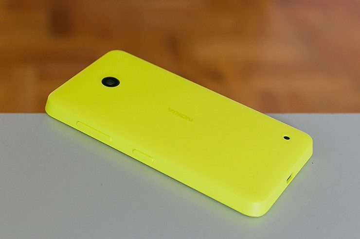 Nokia Lumia 630 (3).jpg